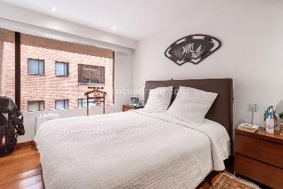 Apartamento de 3 alcobas en venta en Los Rosales, Bogotá, 168 m² · foto 10 de 18