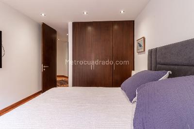 Apartamento de 3 alcobas en venta en Los Rosales, Bogotá, 168 m² · foto 11 de 18