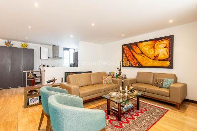 Apartamento de 2 alcobas en venta en Santa Barbara Central, Bogotá, 119 m² · foto 4 de 13