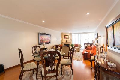Apartamento de 3 alcobas en venta en Santa Barbara Central, Bogotá, 155 m² · foto 4 de 20