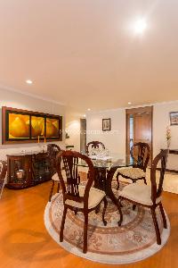 Apartamento de 3 alcobas en venta en Santa Barbara Central, Bogotá, 155 m² · foto 5 de 20
