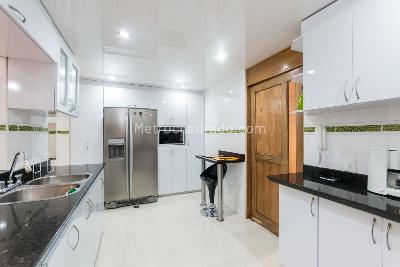 Apartamento de 3 alcobas en venta en Santa Barbara Central, Bogotá, 155 m² · foto 6 de 20