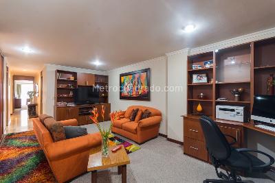 Apartamento de 3 alcobas en venta en Santa Barbara Central, Bogotá, 155 m² · foto 11 de 20