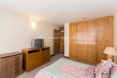 Apartamento de 3 alcobas en venta en Santa Barbara Central, Bogotá, 155 m² · foto 12 de 20