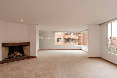 Apartamento en venta en Los Rosales, Bogotá · foto 3 de 20