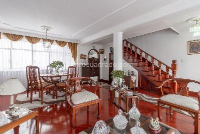 Casa en venta en Teusaquillo, Bogotá · foto 2 de 20