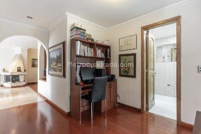 Apartamento de 3 alcobas en venta en Santa Paula, Bogotá, 135 m² · foto 10 de 20