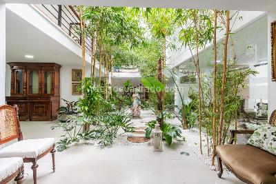 Casa de 5 alcobas en venta en Santa Ana Occidental, Bogotá, 454 m² · foto 2 de 20