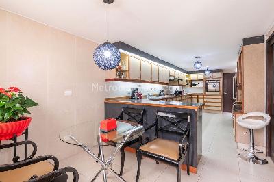 Casa de 5 alcobas en venta en Santa Ana Occidental, Bogotá, 454 m² · foto 7 de 20