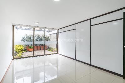 Casa de 5 alcobas en venta en Santa Ana Occidental, Bogotá, 454 m² · foto 11 de 20