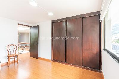 Casa de 5 alcobas en venta en Santa Ana Occidental, Bogotá, 454 m² · foto 18 de 20