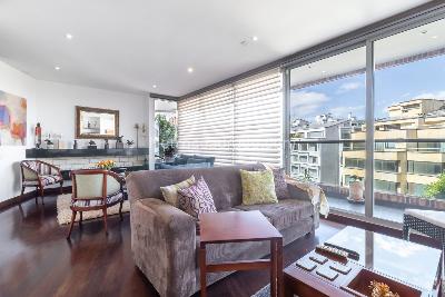Apartamento de 2 alcobas en venta en Chico Oriental, Bogotá, 186 m² · foto 2 de 20