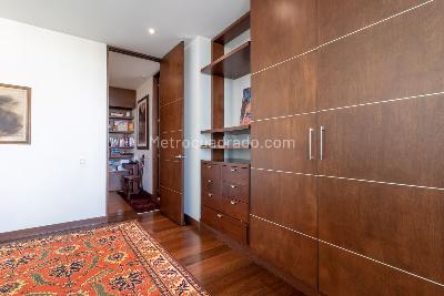 Apartamento de 2 alcobas en venta en Chico Oriental, Bogotá, 186 m² · foto 15 de 20