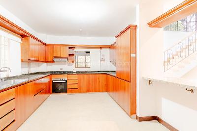 Casa de 3 alcobas en venta en El Poblado, Medellín, 452 m² · foto 7 de 15