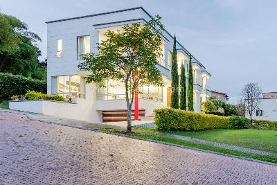 Casa de 4 alcobas en venta en La Estrella, Medellín, 498 m² · foto 2 de 20
