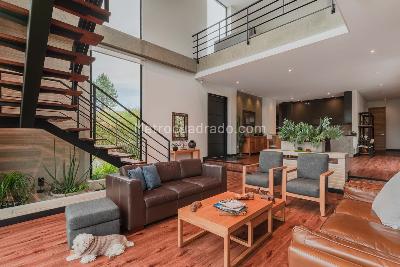 Casa de 3 alcobas en venta en Vereda El Peñasco, Envigado, 450 m² · foto 3 de 17