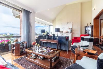 Apartamento de 5 alcobas en venta en Santa Barbara Alta, Bogotá, 468 m² · foto 2 de 20