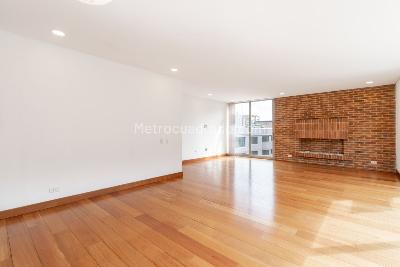 Apartamento en venta en El Chico, Bogotá · foto 2 de 20