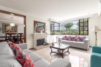 Casa de 4 alcobas en venta en Sotileza, Bogotá, 247 m² · foto 2 de 20