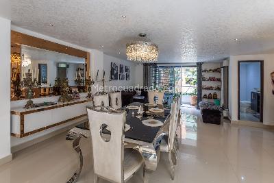 Casa de 3 alcobas en venta en Laureles, Medellín, 206 m² · foto 3 de 20