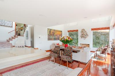 Casa de 3 alcobas en venta en Cerros De Sotileza, Bogotá, 390 m² · foto 5 de 20