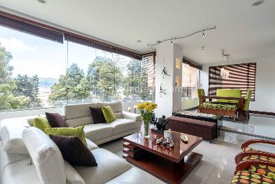 Casa de 4 alcobas en venta en Cerros De Sotileza, Bogotá, 269 m² · foto 2 de 20