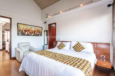 Casa de 4 alcobas en venta en Cerros De Sotileza, Bogotá, 269 m² · foto 13 de 20