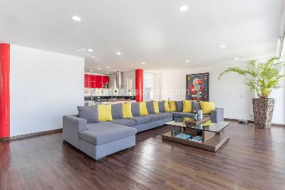 Casa de 5 alcobas en venta en Bosques De Encenillo, La Calera, 630 m² · foto 3 de 20