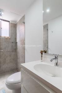 Apartamento de 2 alcobas en venta en Chico Navarra, Bogotá, 150 m² · foto 13 de 20