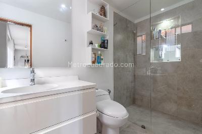 Apartamento de 2 alcobas en venta en Chico Navarra, Bogotá, 150 m² · foto 20 de 20