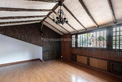 Casa de 3 alcobas en venta en Santa Barbara Oriental, Bogotá, 345 m² · foto 13 de 20