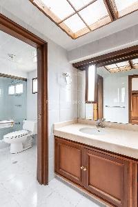 Casa de 3 alcobas en venta en Santa Barbara Oriental, Bogotá, 345 m² · foto 19 de 20