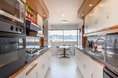 Apartamento de 3 alcobas en venta en Niza Norte, Bogotá, 196 m² · foto 9 de 20