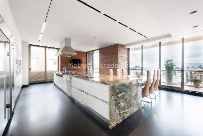 Apartamento de 5 alcobas en venta en Chico, Bogotá, 1014 m² · foto 14 de 20