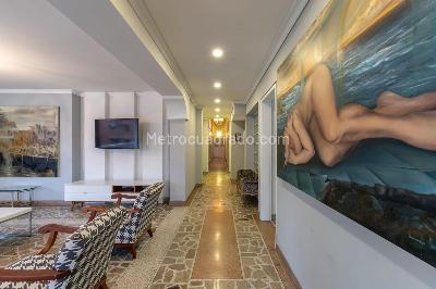 Apartamento de 4 alcobas en venta en Laureles, Medellín, 360 m² · foto 3 de 20