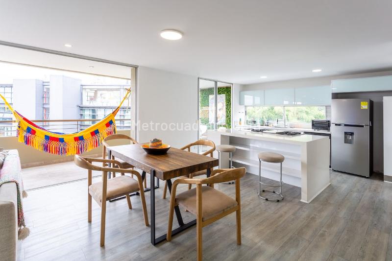 Spectacular 2BR Furnished Apartment in Provenza