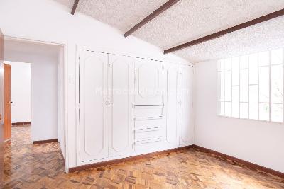 Casa de 4 alcobas en venta en Santa Ana Occidental, Bogotá, 250 m² · foto 7 de 18