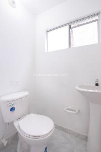 Casa de 4 alcobas en venta en Santa Ana Occidental, Bogotá, 250 m² · foto 12 de 18