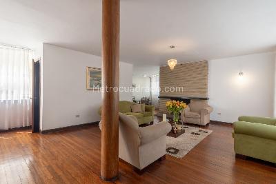 Casa en venta en Teusaquillo, Bogotá · foto 2 de 20