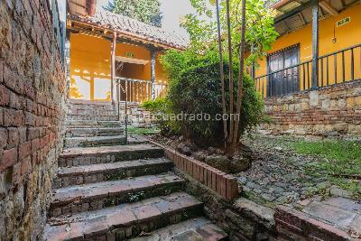 Apartamento de 1 alcoba en venta en La Candelaria, Bogotá, 1421 m² · foto 1 de 20