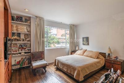 Apartamento de 5 alcobas en venta en Quinta Camacho, Bogotá, 291 m² · foto 9 de 20