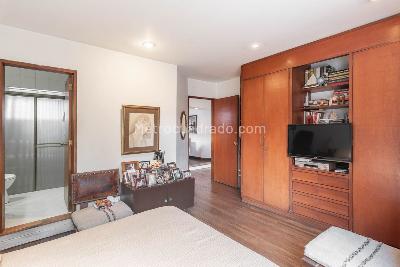 Apartamento de 5 alcobas en venta en Quinta Camacho, Bogotá, 291 m² · foto 10 de 20