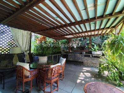 Apartamento de 3 alcobas en venta en Cristales, Cali, 494 m² · foto 11 de 13