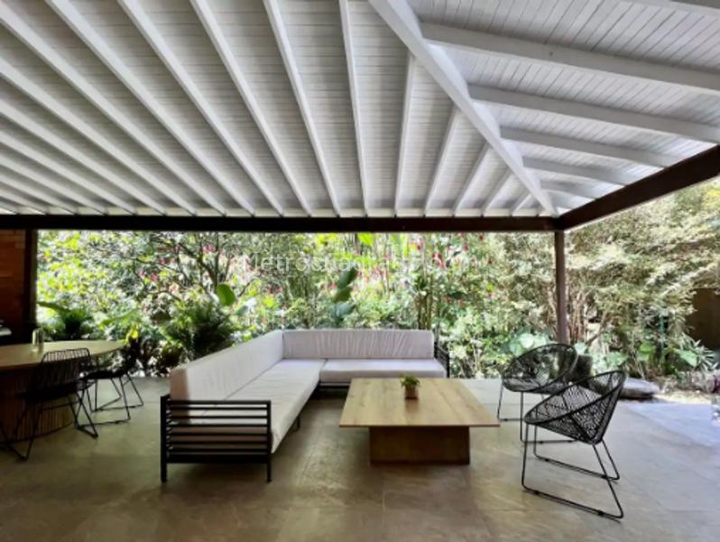 Casa de 5 alcobas totalmente amoblada en El Tesoro - 3