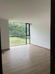Apartamento de 3 alcobas en venta en Altos Del Poblado, Medellín, 118 m² · foto 5 de 13