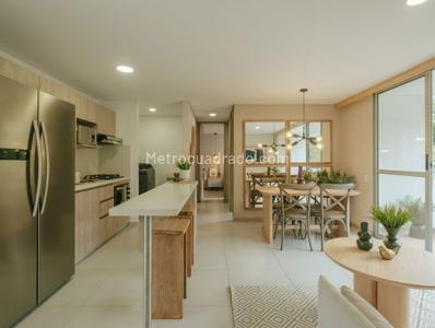 Apartamento en venta en La Estrella, Medellín · foto 2 de 10