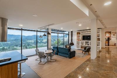 Casa de 4 alcobas en venta en La Calera, La Calera, 460 m² · foto 5 de 20
