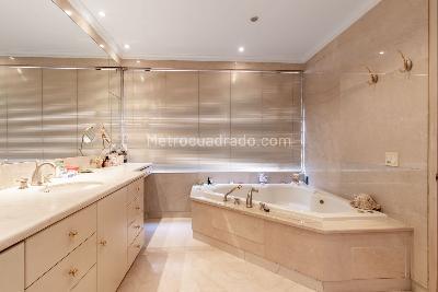 Apartamento en venta en Chico Norte, Bogotá · foto 8 de 20