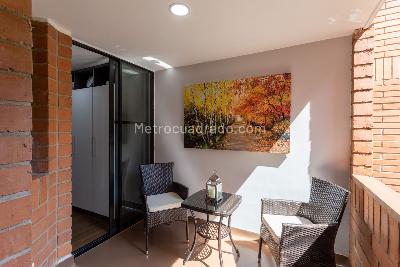 Apartamento de 3 alcobas en venta en Loma De Los Balsos, Medellín, 165 m² · foto 13 de 20