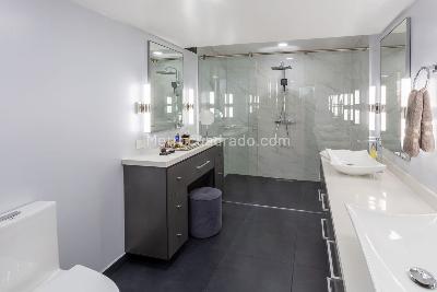 Apartamento de 3 alcobas en venta en Loma De Los Balsos, Medellín, 165 m² · foto 18 de 20